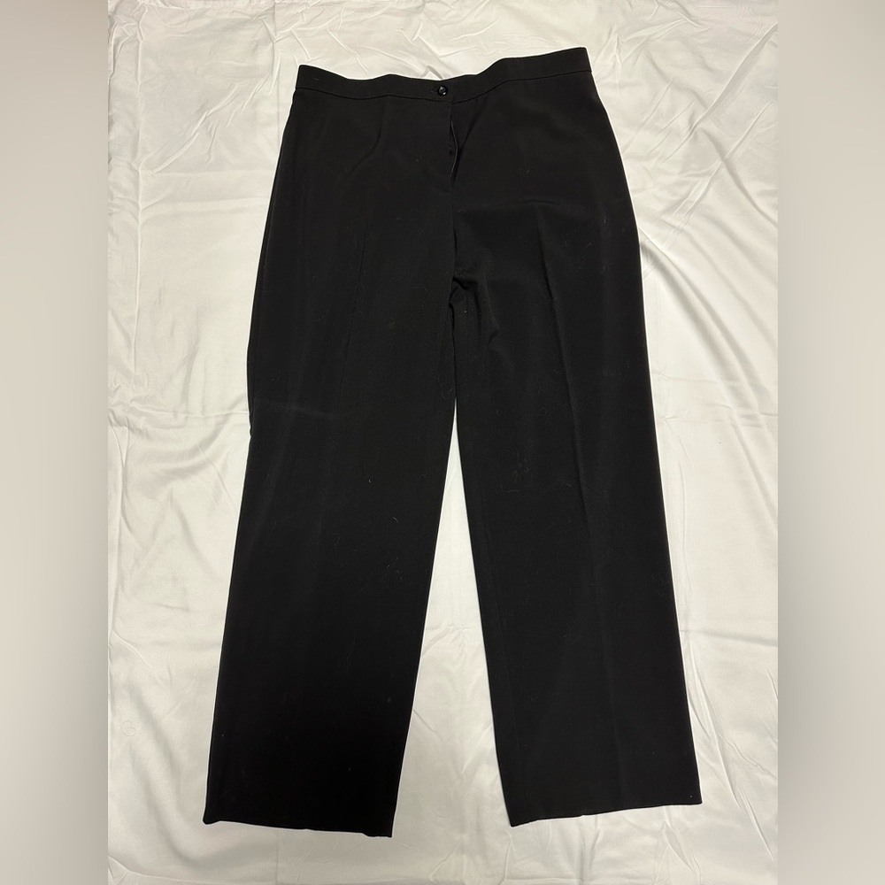 Size 14 women’s dress pants. Black. Barely worn!
